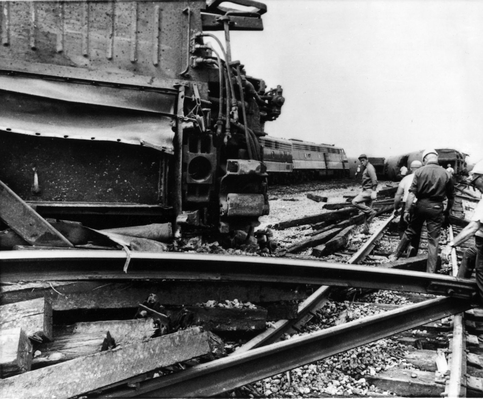 Illinois Central Wrecks-2 1971.jpg